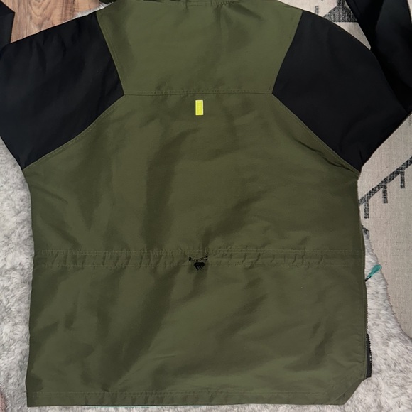 Men’s New Balance Outdoors Anorak packable jacket. Size XL, near new condition. - Picture 6 of 6